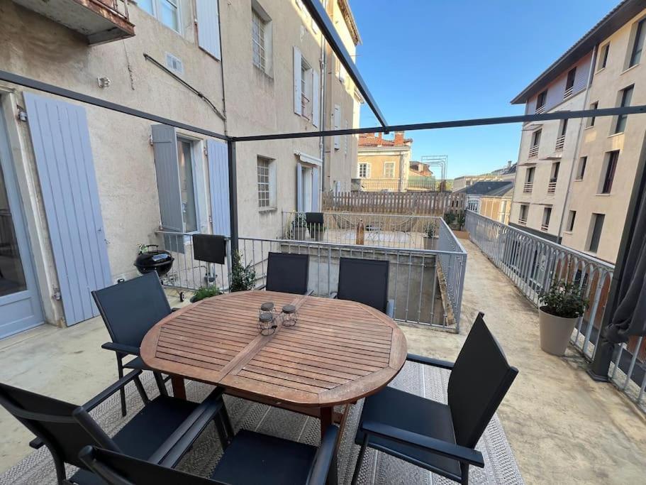 Coeur De Ville, Garage Prive Et Gratuit Avec Terrasse ! 카오르 외부 사진
